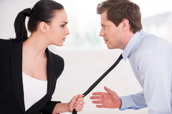 Signs Your Partner May Be Controlling And Manipulative 2